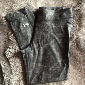 UA heat gear compression capris